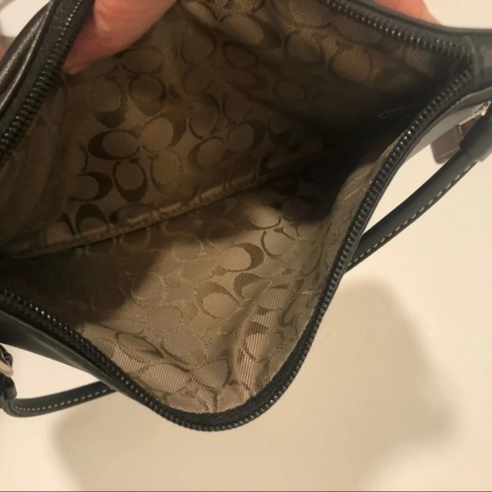 Coach vintage y2k soho black leather wristlet bag